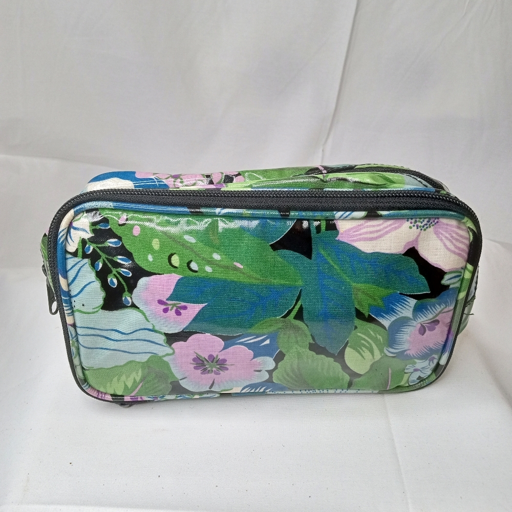 Elizabeth Arden Cosmetic Bag
